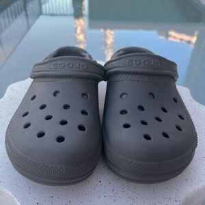 Crocs Unisex-Adult Classic Lined Clog, Gray/Smoke, Women's 9/Men's 7 Lightweight